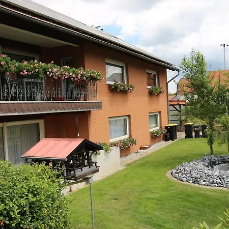 Grosse Gut Ausgestattete Ferienwohnung, Barrierefrei, Direkt An Der A7 Lägenhet *
