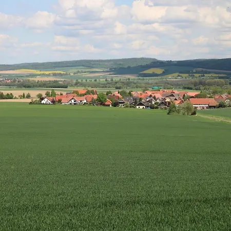 Grosse Gut Ausgestattete Ferienwohnung, Barrierefrei, Direkt An Der A7 *