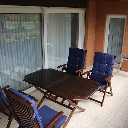 Grosse Gut Ausgestattete Ferienwohnung, Barrierefrei, Direkt An Der A7 *
