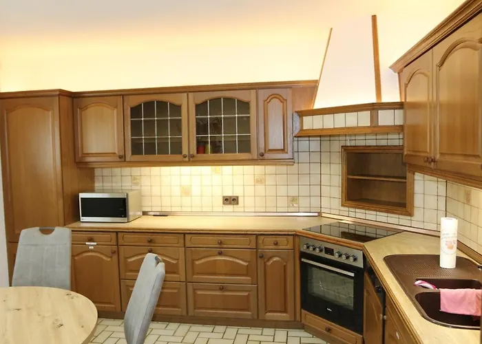 아파트 Grosse Gut Ausgestattete Ferienwohnung, Barrierefrei, Direkt An Der A7