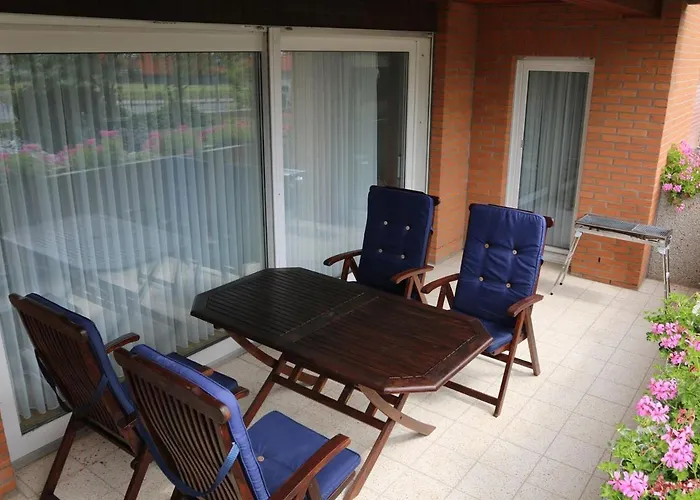 Grosse Gut Ausgestattete Ferienwohnung, Barrierefrei, Direkt An Der A7 *